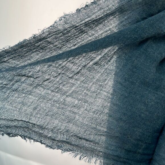 Universal Thread indigo green/blue Oblong scarf NWT - Picture 6 of 12